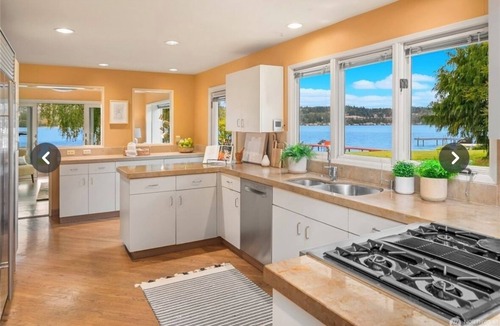 Mercer Island House | 4 BR, 2.5 bath Waterfront House on Mercer Island!