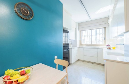 Jerusalem Apartment | 4 BR Apartment in Sarei Yisrael Jerusalem