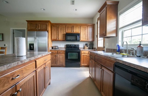 Normandy House | 4 BR House on Working Ranch with Lake and River #4