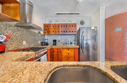 Centro - Supmza 001 House | 4 BR Oceanfront Villa with Pool