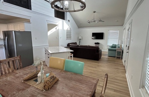 Shoreline Park House | 4 BR. Spacious coastal getaway with water views, comfort, and room to unwind .