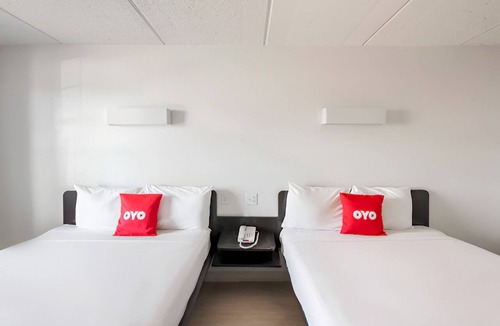 Memorial Hotel | 4 Clean + Comfortable Rooms Perfect for Exploring Edith L Moore Nature Sanctuary