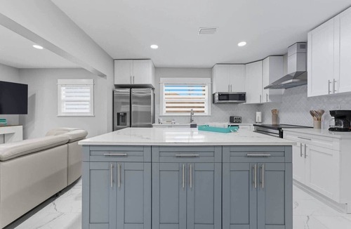 West Bradenton House | 4 Ensuites Bed + Minutes to Anna Maria Island