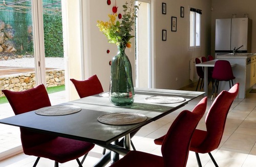Carces Villa | 4★ Fully Air-Conditioned Villa with Heated Saltwater Pool, Carcès