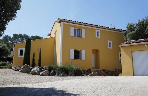 Carces Villa | 4★ Fully Air-Conditioned Villa with Heated Saltwater Pool, Carcès