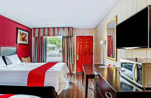 Ridgeland Hotel | 4 Inviting Family-Friendly Rooms Near Ridgeland BBQ + Seafood Spots