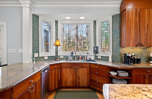 Cary House | 4 King 4 Bath Executive Retreat on cul-de-sac in Lochmere neighborhood of Cary