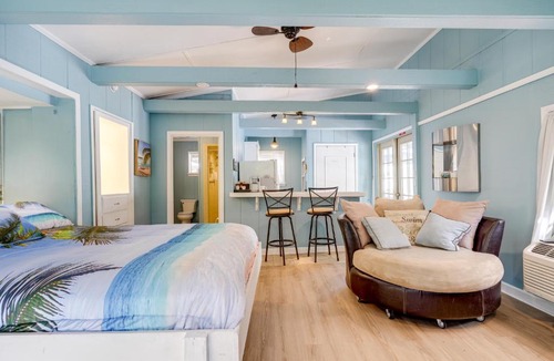 Chattanooga Apartment | 4 Mi to Downtown Chattanooga: Vibrant Studio