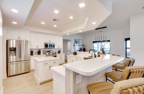 Lake Havasu City House | 4 Mi to Dtwn: Luxe Gem w/Pool in Lake Havasu City