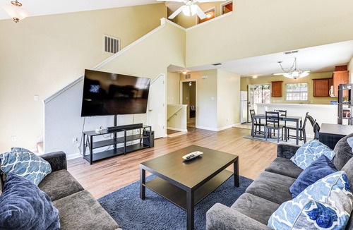 Tallahassee House | 4 Mi to FSU: Pet-Friendly Townhome