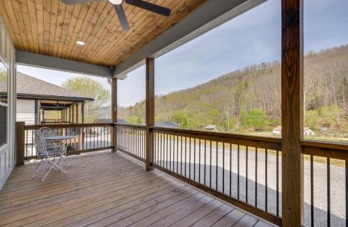 Banner Hill House | 4 Mi to Nolichucky River Adventures! Mtn-View Home