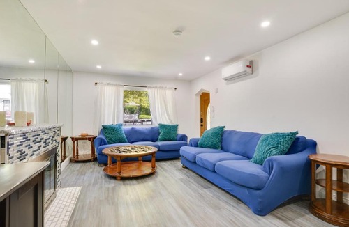 Englewood Apartment | 4 Mi to NYC, Shared Yard: Englewood Apartment!