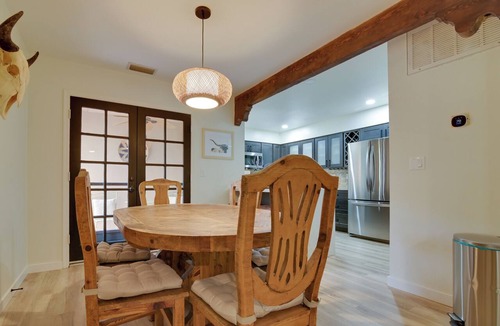 Camelback East Condo | 4 Mi to Old Town! Extended Desert Escape w/Pool