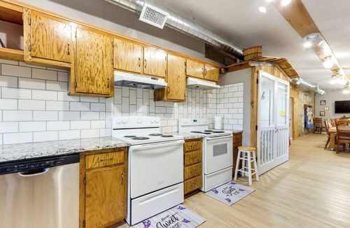 Hermitage House | 4 Mi to Pomme De Terre Lake: Large Home w/Patio!