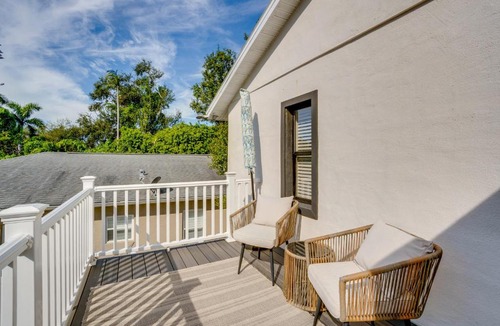 Vamo House | 4 Mi to Siesta Key Family Getaway with Balcony