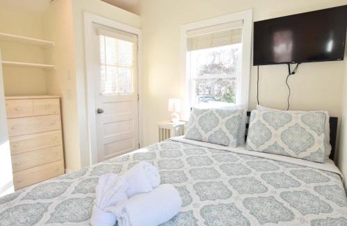 North Eastham House | 4 Min Drive to Bayside Beaches