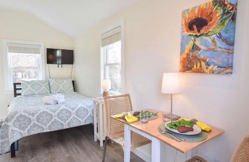 North Eastham House | 4 Min Drive to Bayside Beaches
