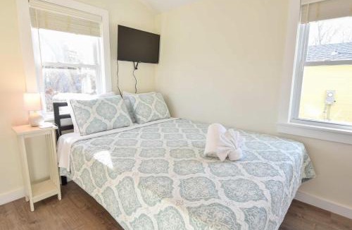 North Eastham House | 4 Min Drive to Bayside Beaches