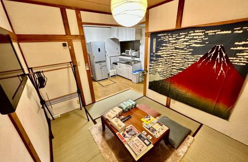 Suminoe Apartment | 4 minute walk from the station,USJ33min KIX48min Namba10min, Convenience store, coin laundry, public bath, all 1 minute walk Kitakagaya INN OSAKA , 6 ppl, Near Namba to 10min,駅近徒歩4分一軒家貸切北加賀屋駅からなんば駅まで10分