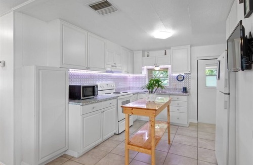 Taylor Creek House | 4 Oaks Oasis 2BR 2BA