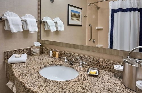 Staunton Hotel | 4 Peaceful Accommodation w/Indoor Pool | Right in the Heart of the City