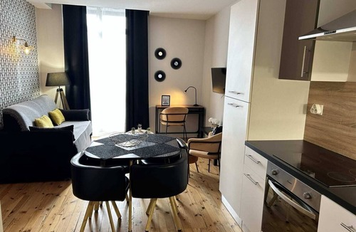 Chatel-Guyon Apartment | 4-person air-conditioned apartment 1 bedroom + sofa bed Puy de Louchadière 104