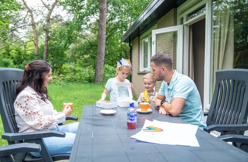 Nieuw-Milligen House | 4-person bungalow in the holiday park Landal Rabbit Hill