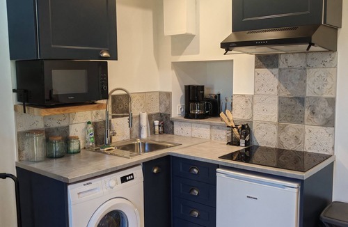Collonges-la-Rouge Apartment | 4-person gite in the center of one of France's most beautiful villages