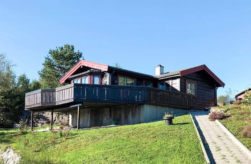 Askoy House | 4 person holiday home in Kjerrgarden