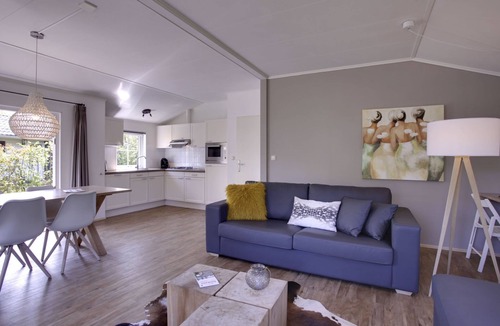 Dalfsen House | 4-persoons bos by Interhome