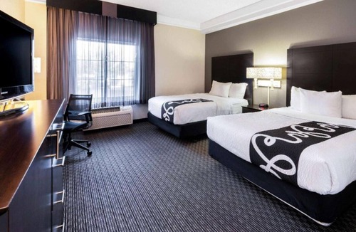 Superstition Springs House | 4 Pet-Friendly Units! Free Breakfast, Onsite Pool, Free Parking