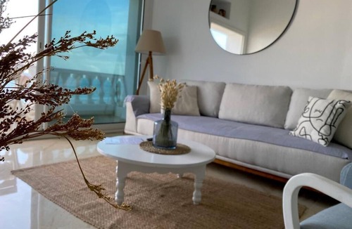 La Marsa House | 4 Pièces Avec Balcon sur la mer
