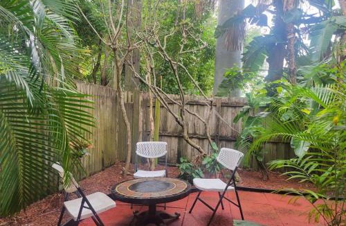 Poinsettia Heights Apartment | 4-PLEX