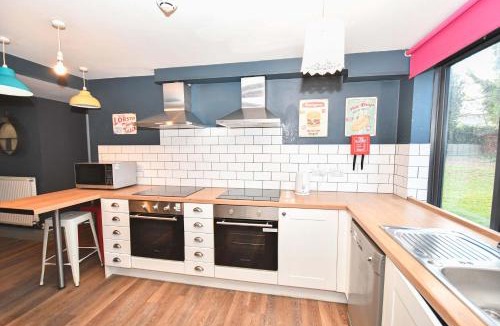 Headingley Apartment | 4 Private Rooms in Shared Apartment with Kitchen