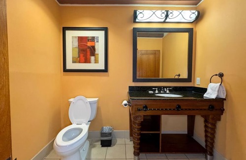 Western Division Hotel | 4 Refined King Suite with Pool, Hot Tub, Grill & Easy Access to Downtown Sights