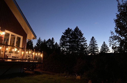 Saint-Faustin-Lac-Carre House | 4 season cottage in the heart of nature - perfect for the outdoors!