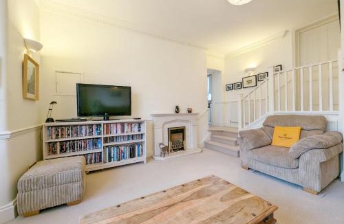 Midhurst House | 4 The Clockhouse , Midhurst