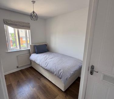 Rushden Apartment | 4 The Laurels