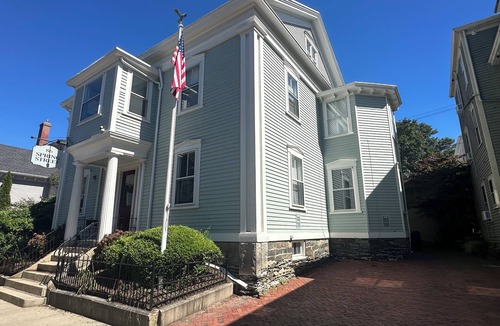 Historic Hill House | 4 Unit Dog Friendly Home (Sleeps 18) on Historic Spring St.