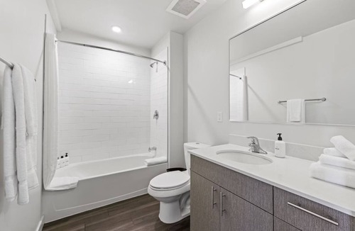 Bluemont Hotel | 4 Units | Arlington Apartment Stay | Near Parks & Trails | Comfort for Families