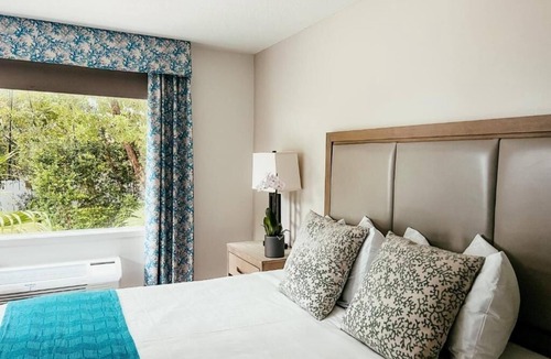 Key Largo Hotel | 4 Units | Bayfront Adventure: Scuba, Snorkeling & Kayaking from Private Beach