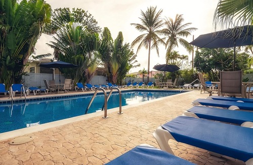 Dover Apartment | 4 Upscale Units Close to Harrison's Cave Eco-Adventure Park! FREE Parking, Pool