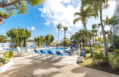 Dover Apartment | 4 Upscale Units Close to Harrison's Cave Eco-Adventure Park! FREE Parking, Pool