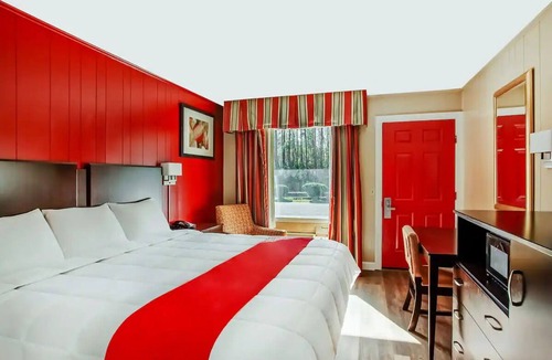 Ridgeland Hotel | 4 Value-Packed King Rooms Near Great Places to Eat in Ridgeland