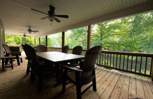Tallmansville House | 4 Wheeling Riverfront Paradise, awesome deck!