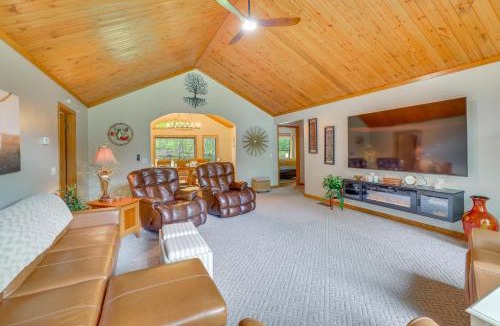Hesperia House | 40-Acre Waterfront Retreat on the White River!