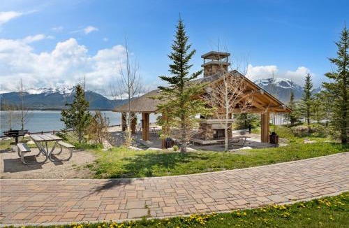 Wildernest Villa | 40 Burgundy Circle