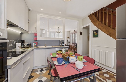 Pleneuf-Val-Andre Ski Chalet | 400 m from the beach, garden, house for 6