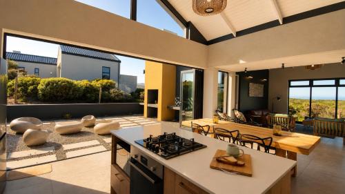 Gansbaai House | 401 Kingfisher
