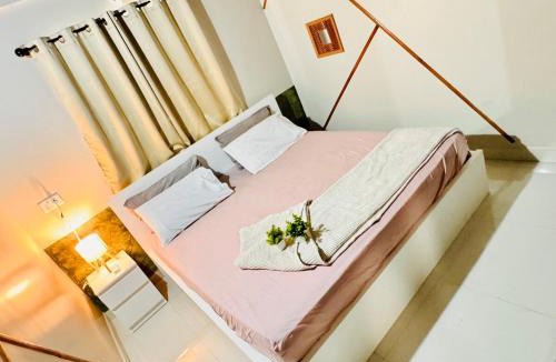 Marathahalli Apartment | 407 Airy King Bed Full Kitchen One Bed room